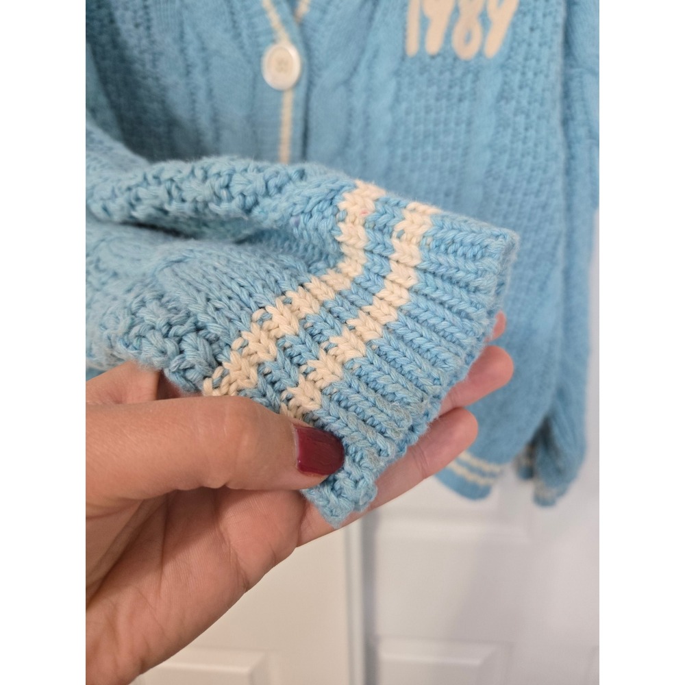 Taylor Swift 1989 Taylor's Version Blue Cable Knit Cardigan Seagulls MD/LG - Picture 3 of 6